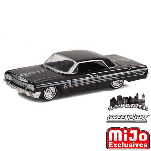 GreenLight/グリーンライト Mijo 限定 Lowrider 1/64 ミニカー